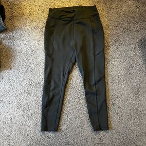 POP Fit Charcoal Crop Leggings